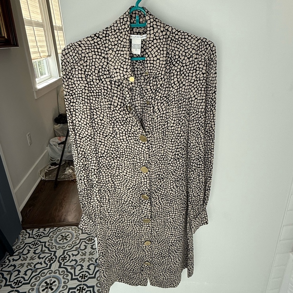 Diane Von Furstenberg Black and White Long Sleeve Dress